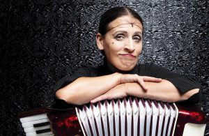 La Signora - Unter Geiern